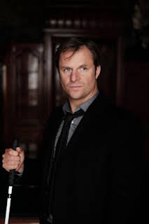 00:25: The blind detective (T1): Episodio 1 | COSMO | 3/29 2026