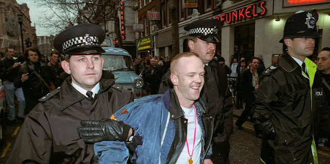 22:03: Jimmy Somerville - Smalltown Boy | Arte | 11/14 2025