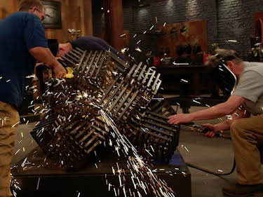 03:25: Wettkampf der Waffenschmiede | Kabel Eins Doku | 4/27 2026