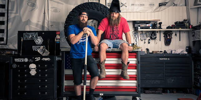 00:15: Diesel Brothers (S1 E3) (S1) | Discovery Channel | 11/11 2025