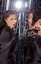 Sarah-Jane Redmond som 