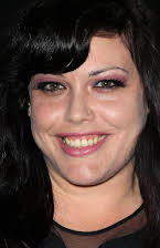 Mia Tyler som Marsha