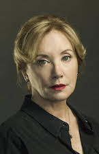 J. Smith-Cameron som 