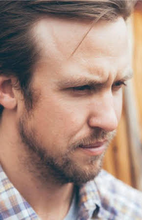 Justin Gordon as Mark (Supervisor)