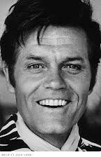 Jack Lord como Guy Russell