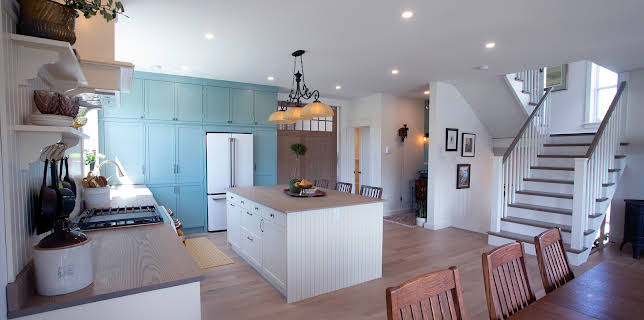 22:00: Rock Solid Builds (S3 E2) (S3) | TV10 | 12/25 2025