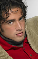 Carlos Giron Longoria como 