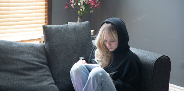 15:00: Fallen Idols: Nick & Aaron Carter (S1 E2) (S1) | Investigation Discovery | 3/10 2026