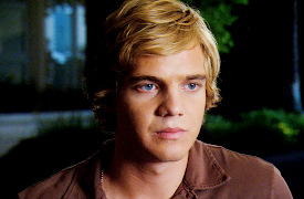 Hidden Palms: Party Hardy