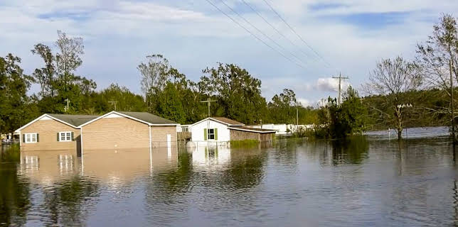 12:00 AM: World's Deadliest Weather: Caught on Camera | Paramount | 1/7 2026