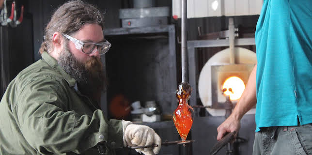 03:36: Street Science (S1 E3) (S1) | Discovery Science | 1/28 2026