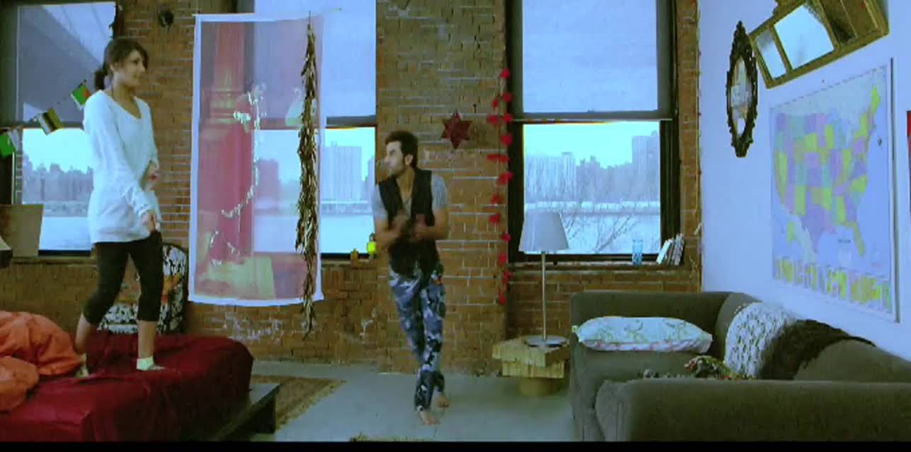 Anjaana Anjaani (2010)
