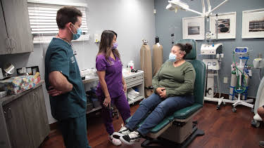 14:25: Dr. Pimple Popper (S4 E4) (S4) | TLC | 5/7 2026