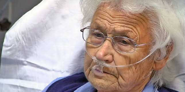 12:10 AM: 24 Hours in A&E | More 4 | 12/26 2025