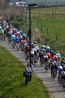 13:30: UCI Pro Series (T2026): Circuito Franco - Belga | Eurosport 1 | 6/11 2026