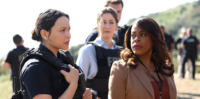 04:15: The Rookie (S4 E20) (S4) | Viasat Series | 12/20 2025