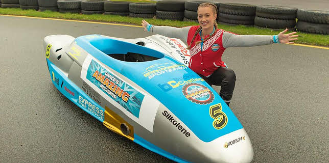 12:45 PM: Grace's Amazing Machines (S2) | Cbeebies | 11/17 2025