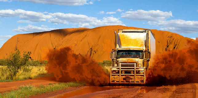 9:00 AM: Outback Truckers (S5 E9) (S5) | Paramount | 11/4 2025