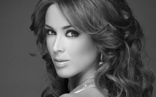 Jacqueline Bracamontes