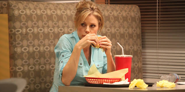 9:00 AM: Modern Family | E4 | 2/28 2026