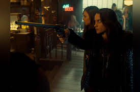 Wynonna Earp, Season 1: She Wouldn't Be Gone