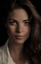 Natalie Madueño como Martha