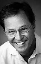 David Ladd como Caxton