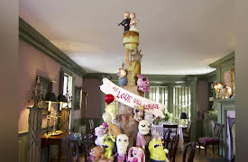 Crazy Cakes, Season 1: Gravity-Defying Musical Cakes