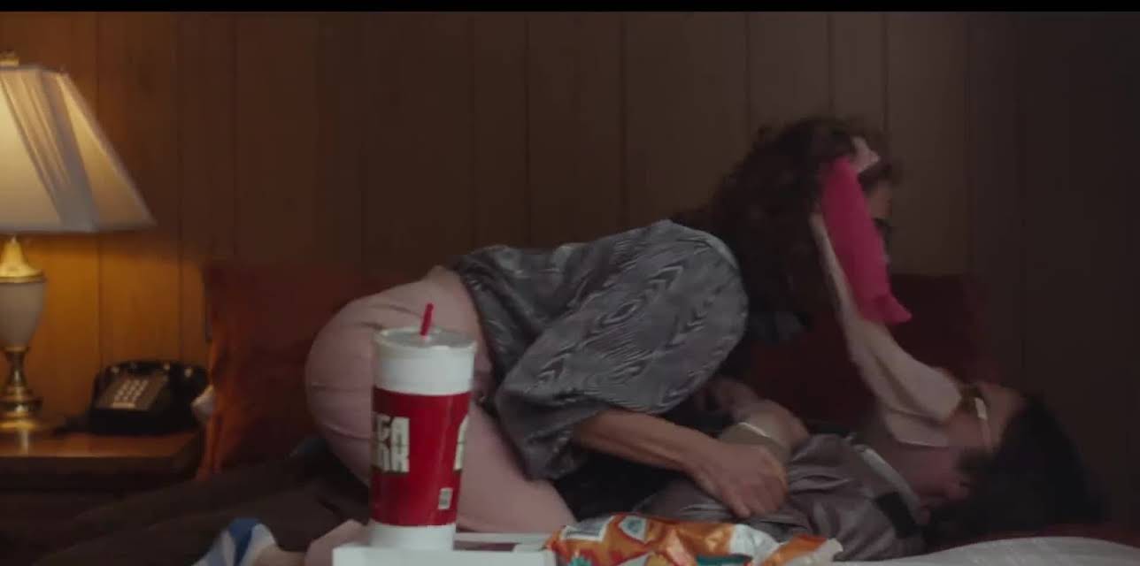 An Evening With Beverly Luff Linn (2018)