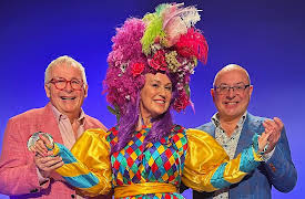 Celebrity Escape to the Country S1: Biggins