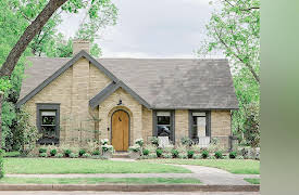 Fixer Upper: Behind the Design, Season 1: The Lunar Lander