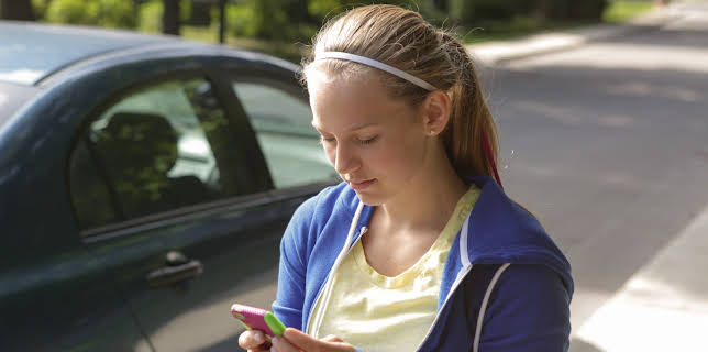 18:00: Web of Lies (S2 E8) (S2) | Investigation Discovery | 3/18 2026