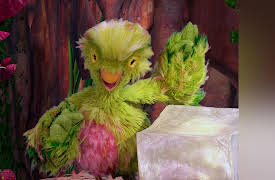 It's A Big Big World, Season 1: Burdette Bald Eagle/Hot Ice
