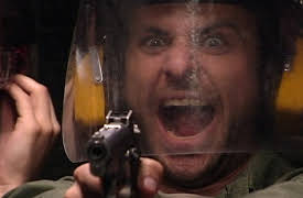 It's Always Sunny in Philadelphia: 5. Gun Fever