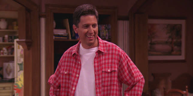 16:30: Alle elsker Raymond (S7 E10) (S7) | TV3 | 11/18 2025