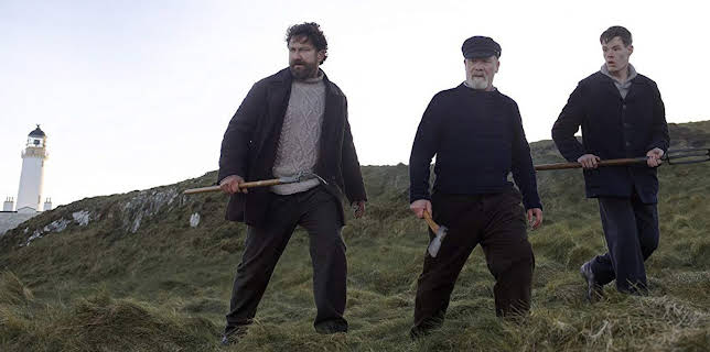 04:02: MAD THRILLER: 'KEEPERS, EL MISTERIO DEL FARO' | BE MAD | 10/31 2025