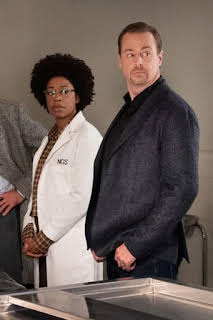 20:40: Navy: Investigación Criminal (T23): Ep.10 Ella | AXN | 8/20 2026
