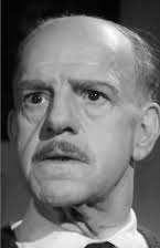 Francisco Pierrá como Don Silvino