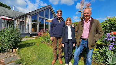 2:00 PM: Escape to the Country (S26) | BBC One Wales | 4/1 2026