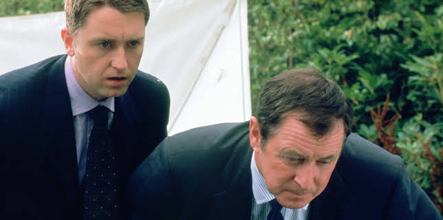 19:30: Mord og mysterier (S6 E3) (S6) | VOX | 12/14 2025