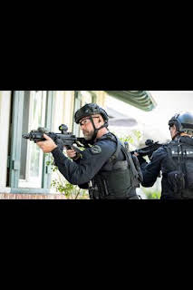 04:49: S.W.A.T.: Los hombres de Harrelson (T3): Ep.9 Equilibrio | AXN | 6/23 2026