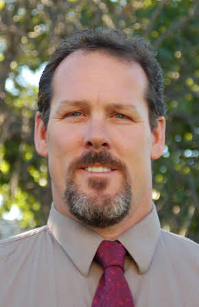 Mark Ginther as Goliath Guard