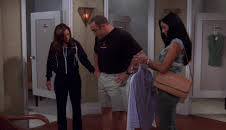 Kung av Queens (S6 E1)