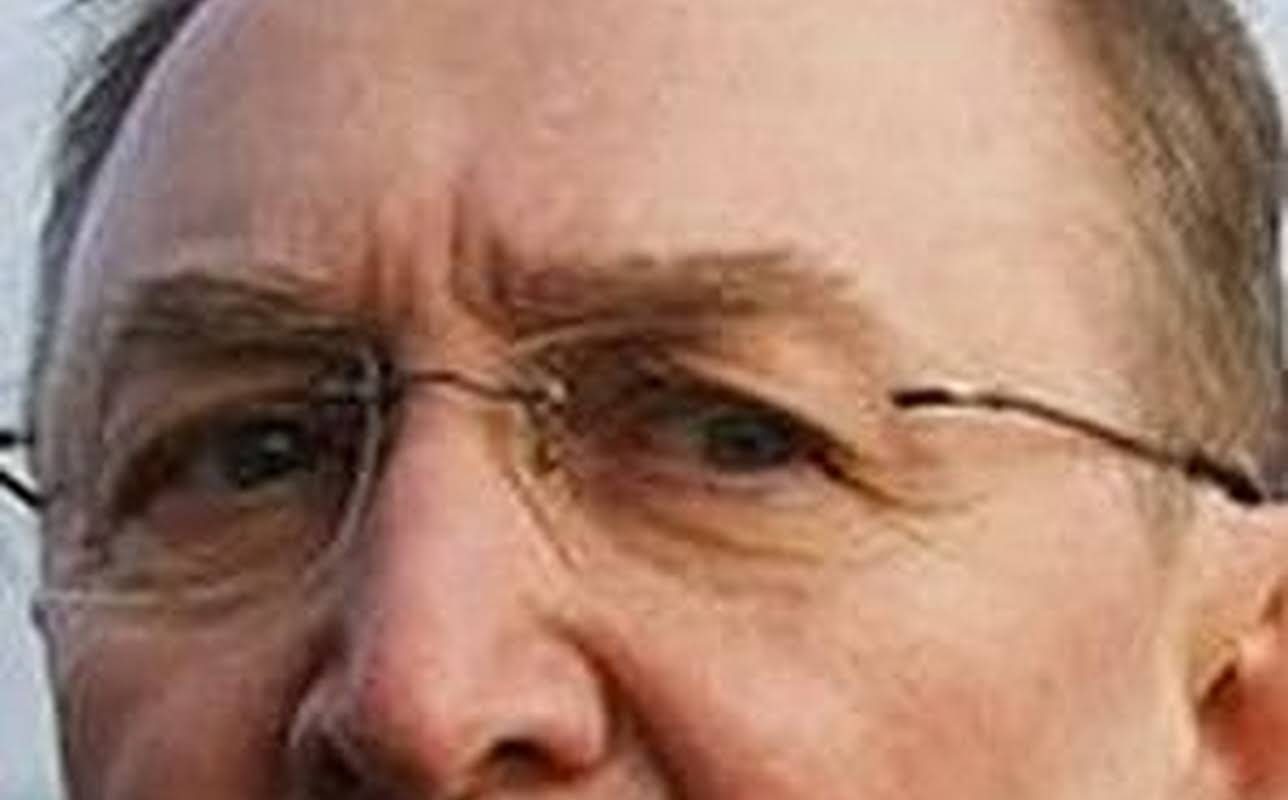 Dermot Crowley