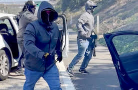 Caught!, Season 1: Grand Theft Viral