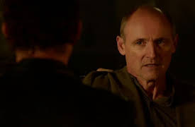 Revolution: The Complete First Season: Clue