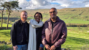 8:00 PM: Celebrity Escape to the Country (S3) | BBC One Scotland | 1/4 2026
