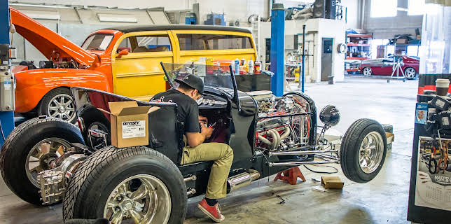 00:15: Kindig Customs (S1 E4) (S1) | Discovery Channel | 1/27 2026