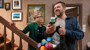 19:25: Familien Lykke: Kunst og hærverk | NRK Super | 4/18 2026