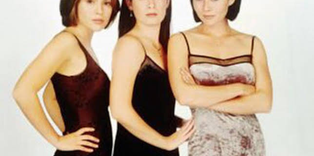 10:10: Embrujadas (T1): Ep.22 Continuos deja vu | SYFY | 3/26 2026